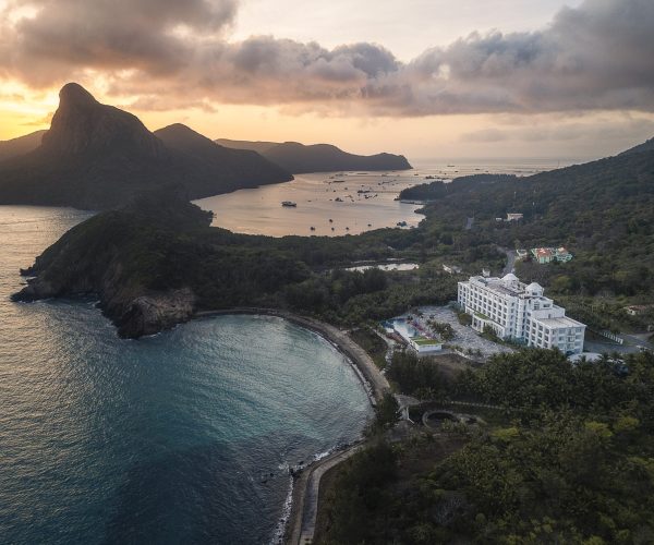 Bãi nhát Bai Nhat cung đường road sunset oroson hotel đẹp nhất côn đảo - best escape of con dao island (1)